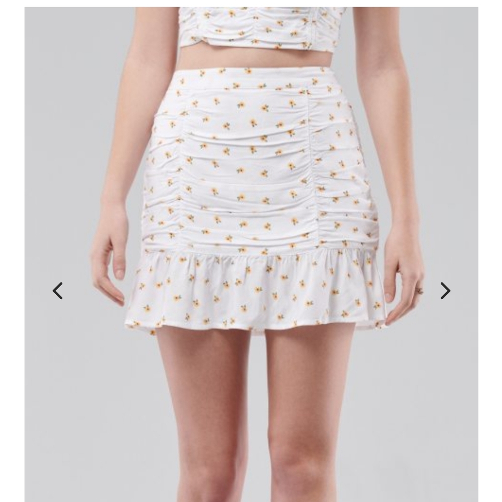 Ruched White Ultra High-rise mini skirt